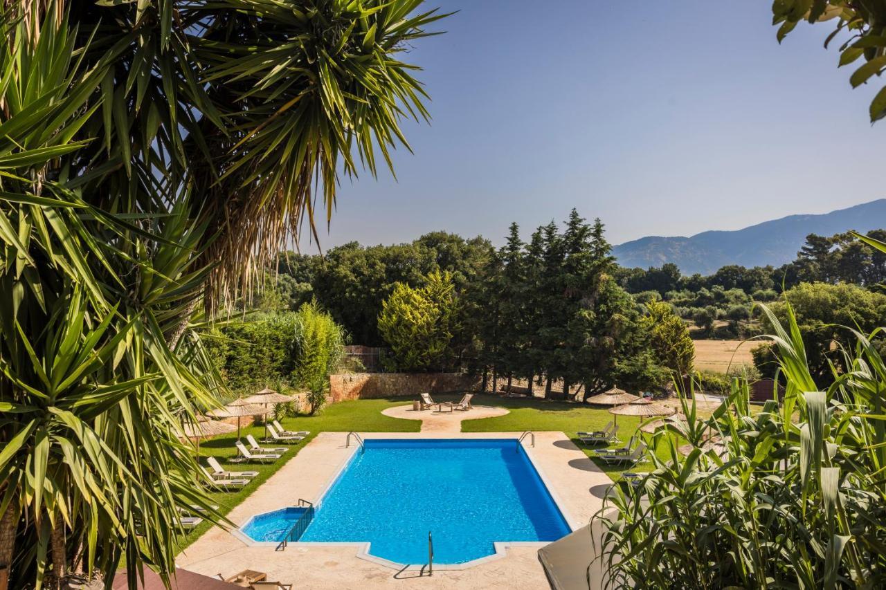 Theros Retreat Spartià Extérieur photo