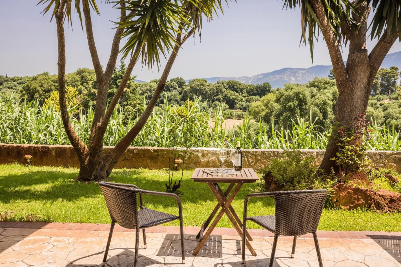 Theros Retreat Spartià Extérieur photo